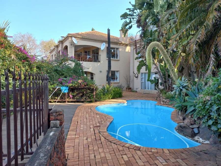 4 Bedroom Property for Sale in Kosmos North West